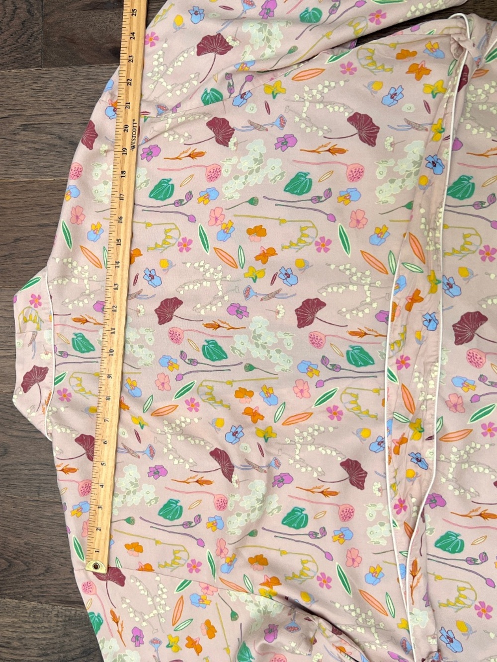 Love & Lore Robe - Picture 10 of 12